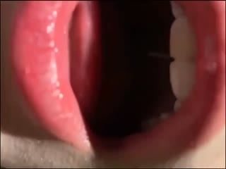 AZMG-528 情侣自拍四川话对白妹子和男友自拍有情调