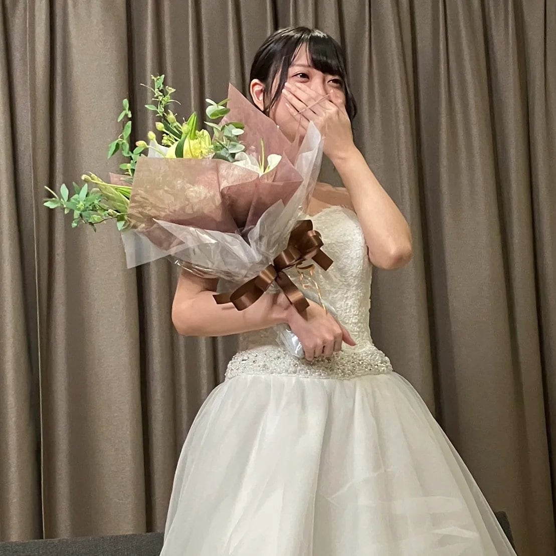 MJR-210 惠理佳泪下的毕业婚礼！在粉丝感谢祭的个人摄影会上挑战奖励！附有写真集的先行销售版！-cd5