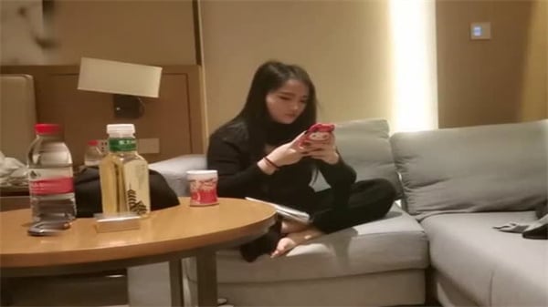 文轩探花大美女车头灯真亮眼身材火爆